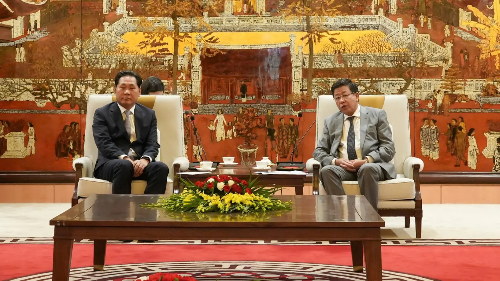 Hà Nội hợp tác Hàn Quốc phát triển đường sắt đô thị